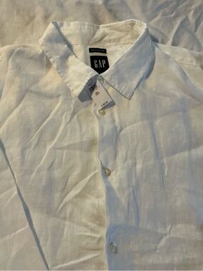 GAP Men's White Linen Button-Down Shirt